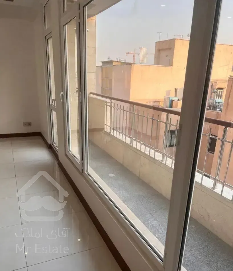 ۹۰متر/شریعتی روبرو ملک/خارج از طرح