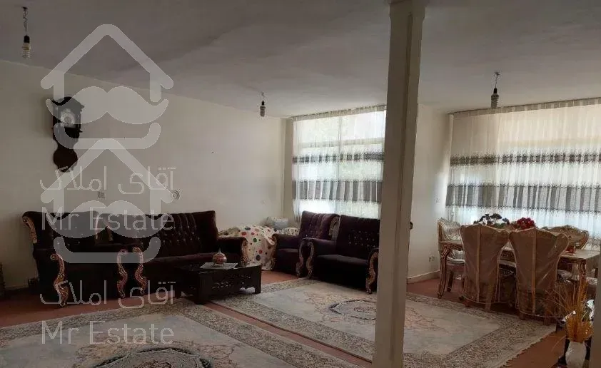 ۹۵متر*مرکزتجریش*غرق نور،تراس بزرگ،پذیرایی وسیع