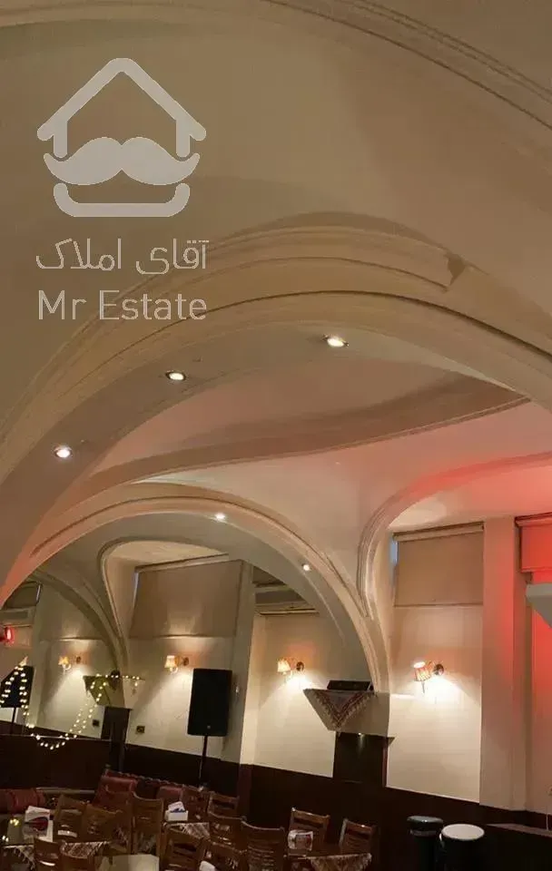 ۲۰۰ متر سفره خانه سنتی (شریعتی الهیه )با ۳ جواز