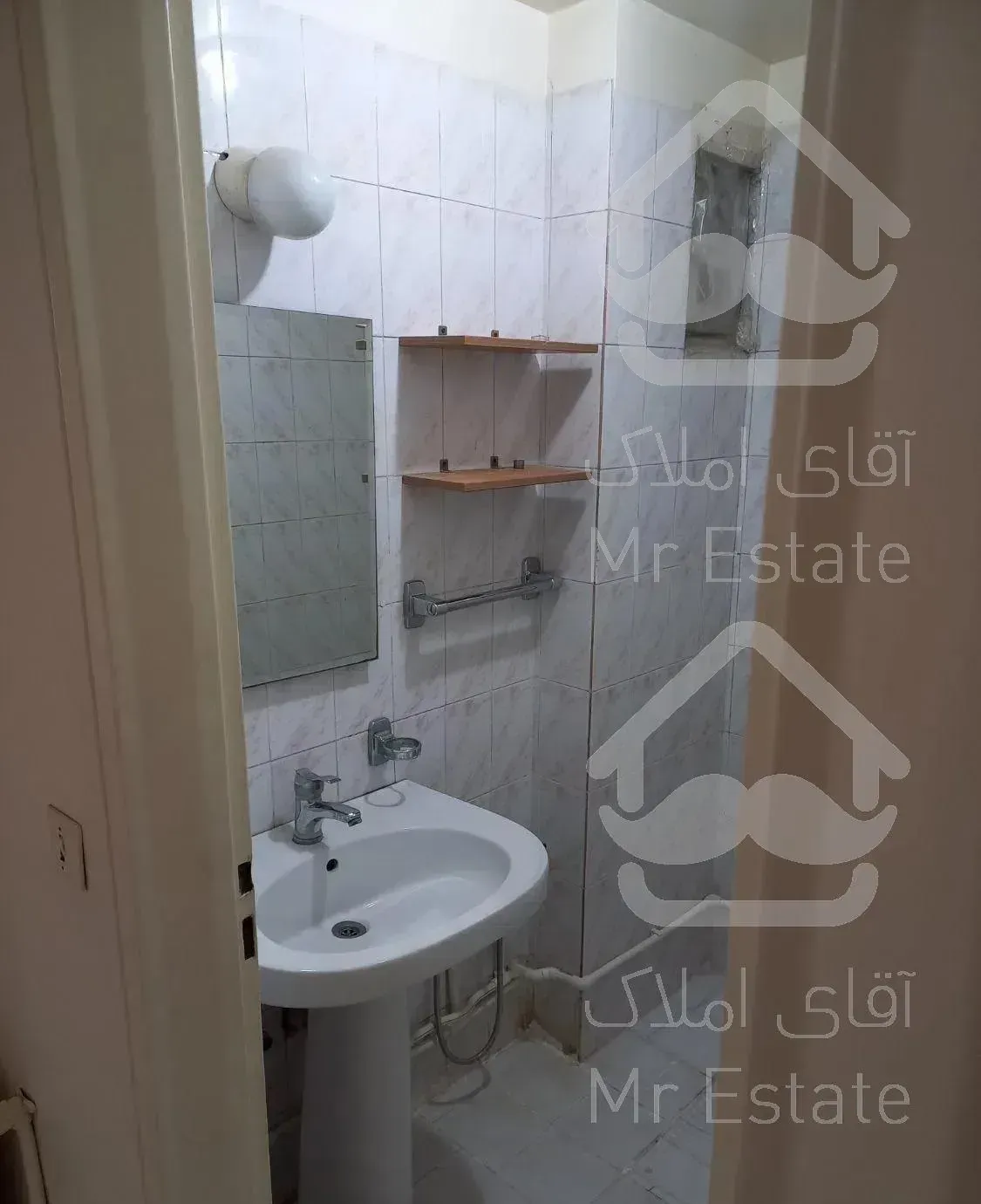 فروش آپارتمان ۱۱۸ متری شهرک مخابرات سعادت آباد