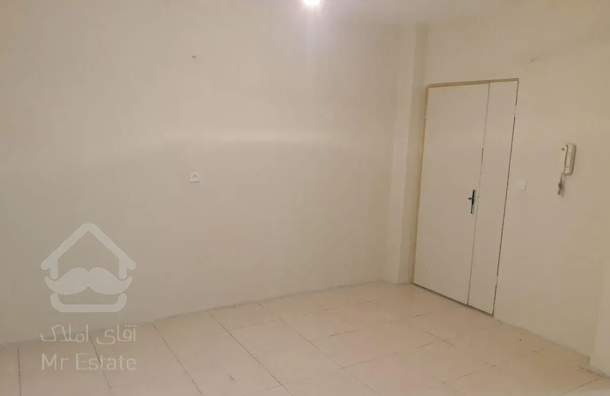 ۴۴متر ۱خواب طبقه دوم تکواحدی . خیابان سپه