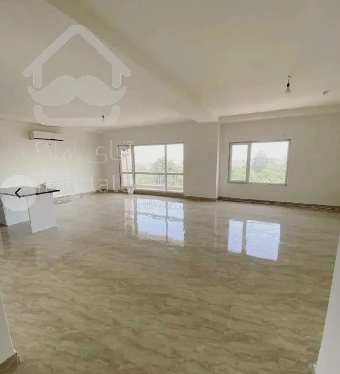 آپارتمان ۱۳۵متری/طبقه چهارم/خوش نقشه/ ویو بینظیر