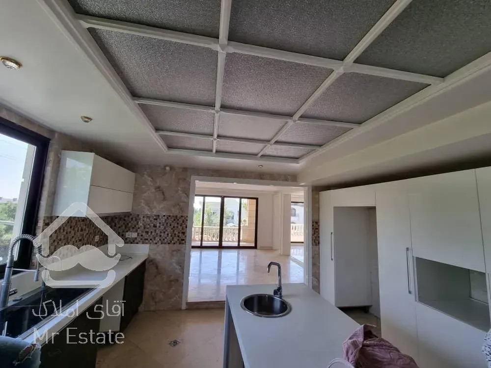 ۳۵۰ متر / ویلایی ۱ از ۲ / شهرک غرب / مارکدار / تراس قابل چیدمان / ۲P