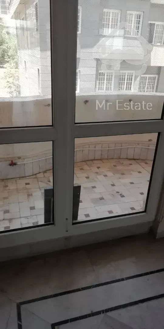 اجاره و رهن آپارتمان ولنجک 275  متر لوکس