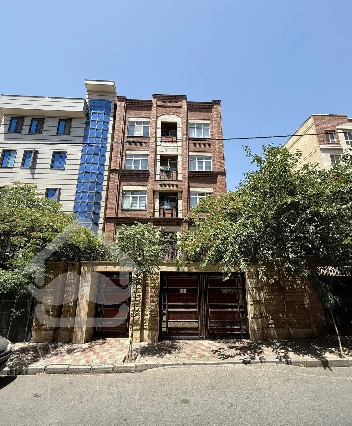 فروش آپارتمان ۱۱۰ متری ۲ خوابه در ایرانشهر