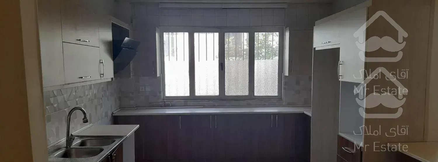 آپارتمان شهرک مخابرات ۱۳۰متری