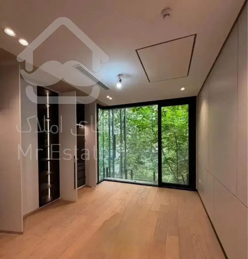 فرمانیه شرقی ۲۰۰مترمدرن ۲ پارکینگ کلید نخورده