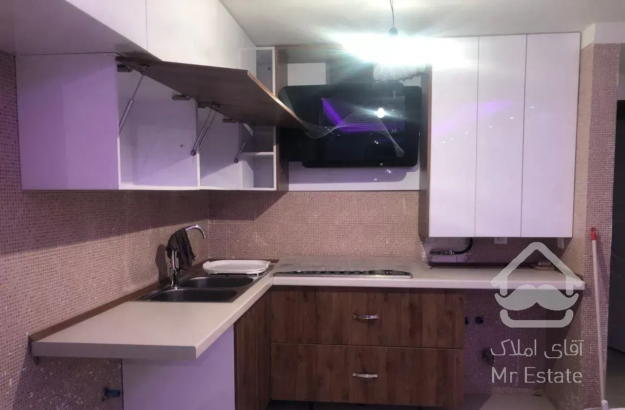 130مترآپارتمان فول امکانات  پونه شرقی ۳ خواب