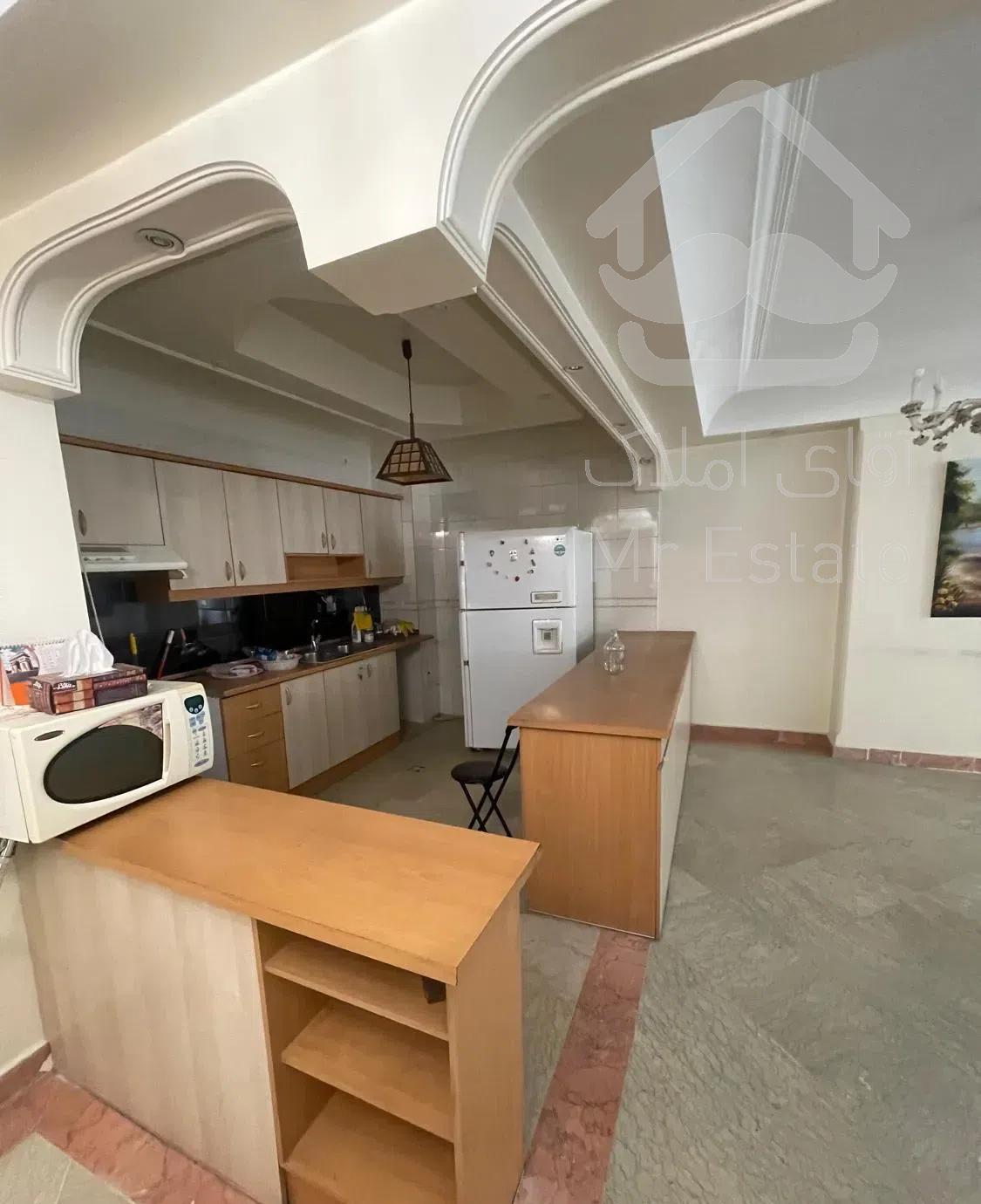 90 متر  خیابان زوج