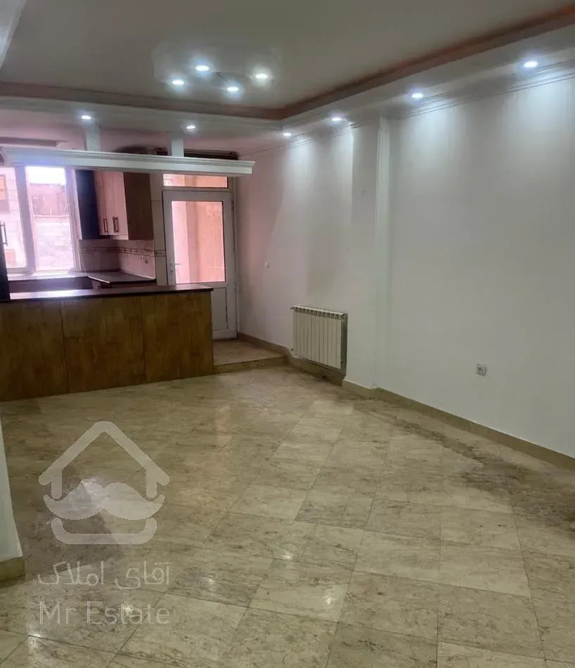 ۹۰ متر دو خوابه فول رو به آفتاب*اردیبهشت شمالی*