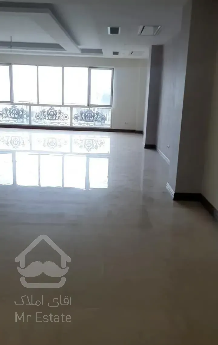 هشترودی ۲۱۰متر کلیدنخورده ،سند تک برگ، دوپارکینگ،