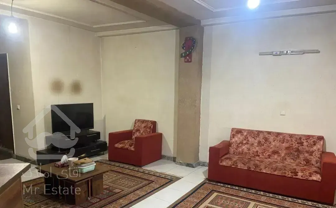 اجاره سوم بدون اسانسور ۷۰متری گلشن دارلشفا