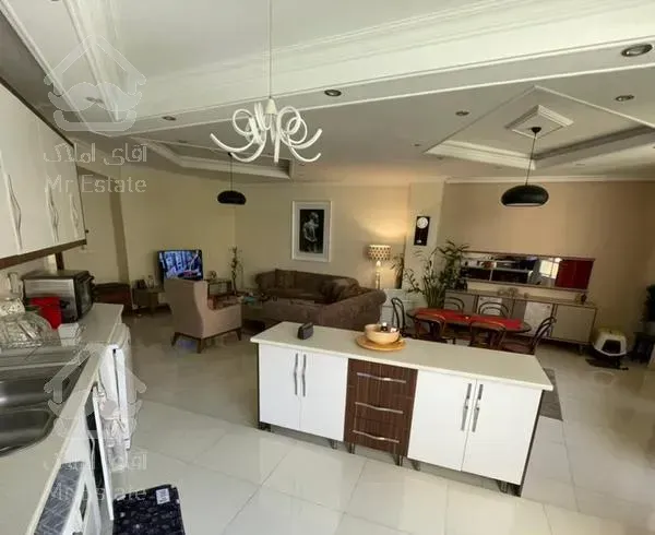 آپارتمان دوخوابه، دربند