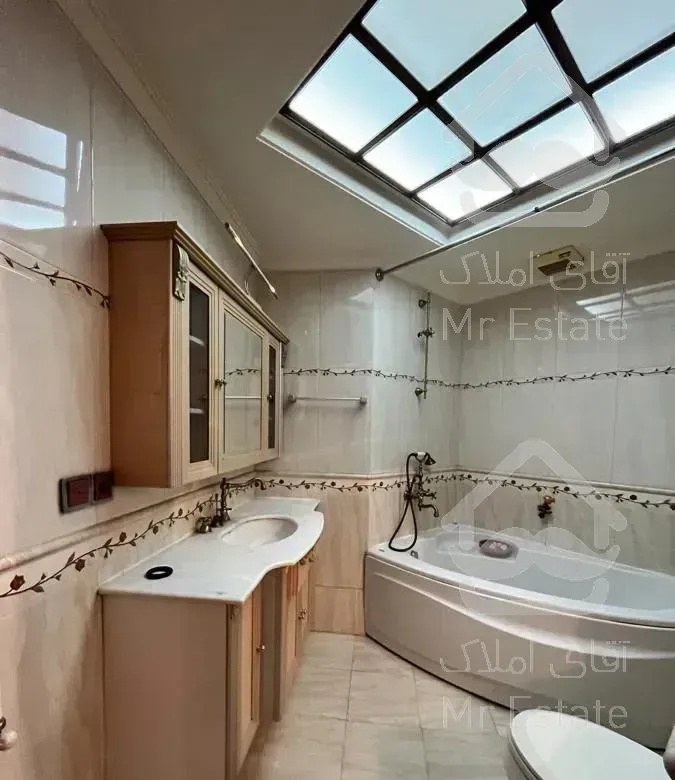 ۱۶۰ متر دروس