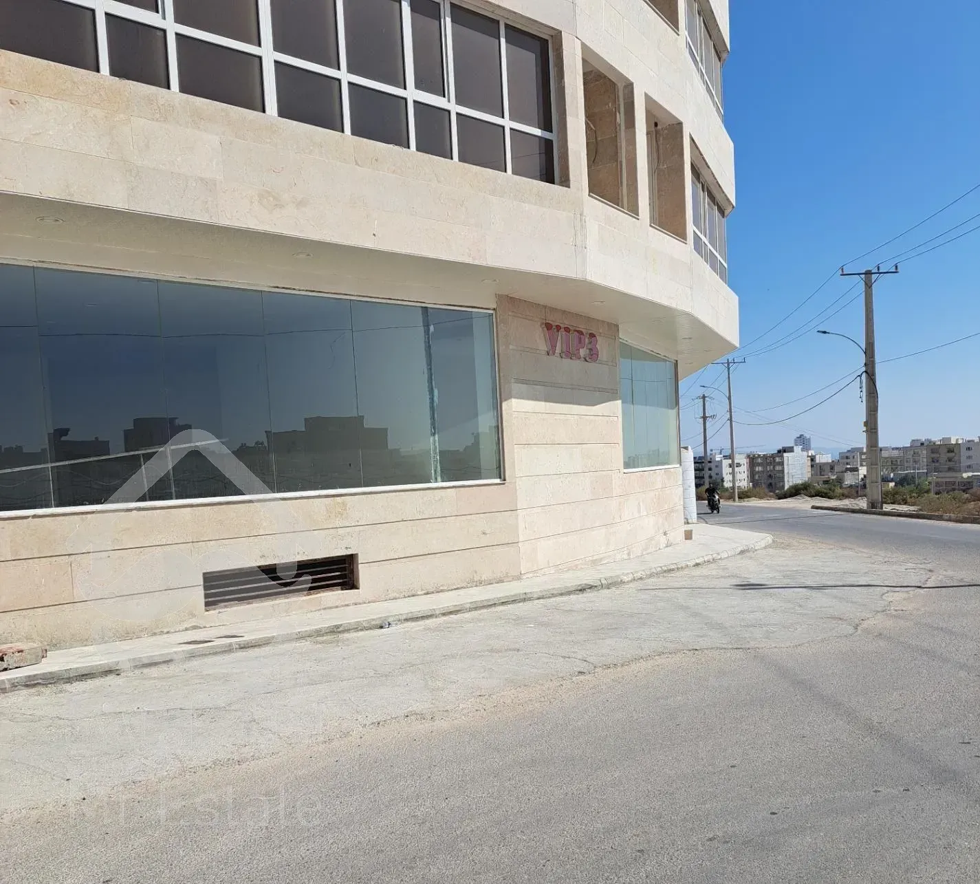 آپارتمان ۱۷۰ متری  طبقه چهارم vip 3