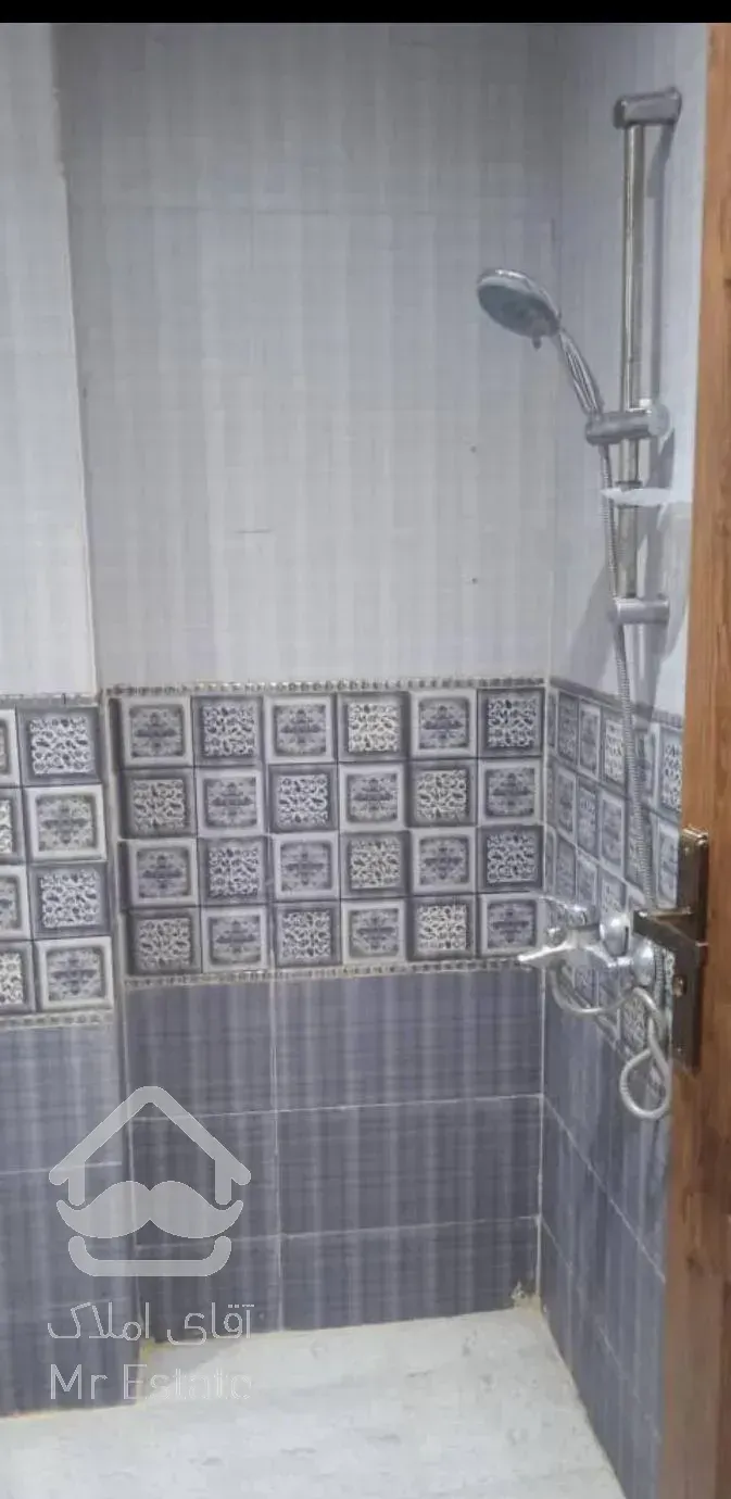 رهن اپارتمان ۱۳۰ متری واقع درهواشناسی