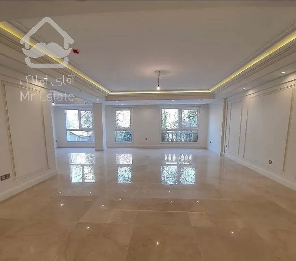 ۱۹۰ متر فرمانیه شرقی /پاگرد مجزا