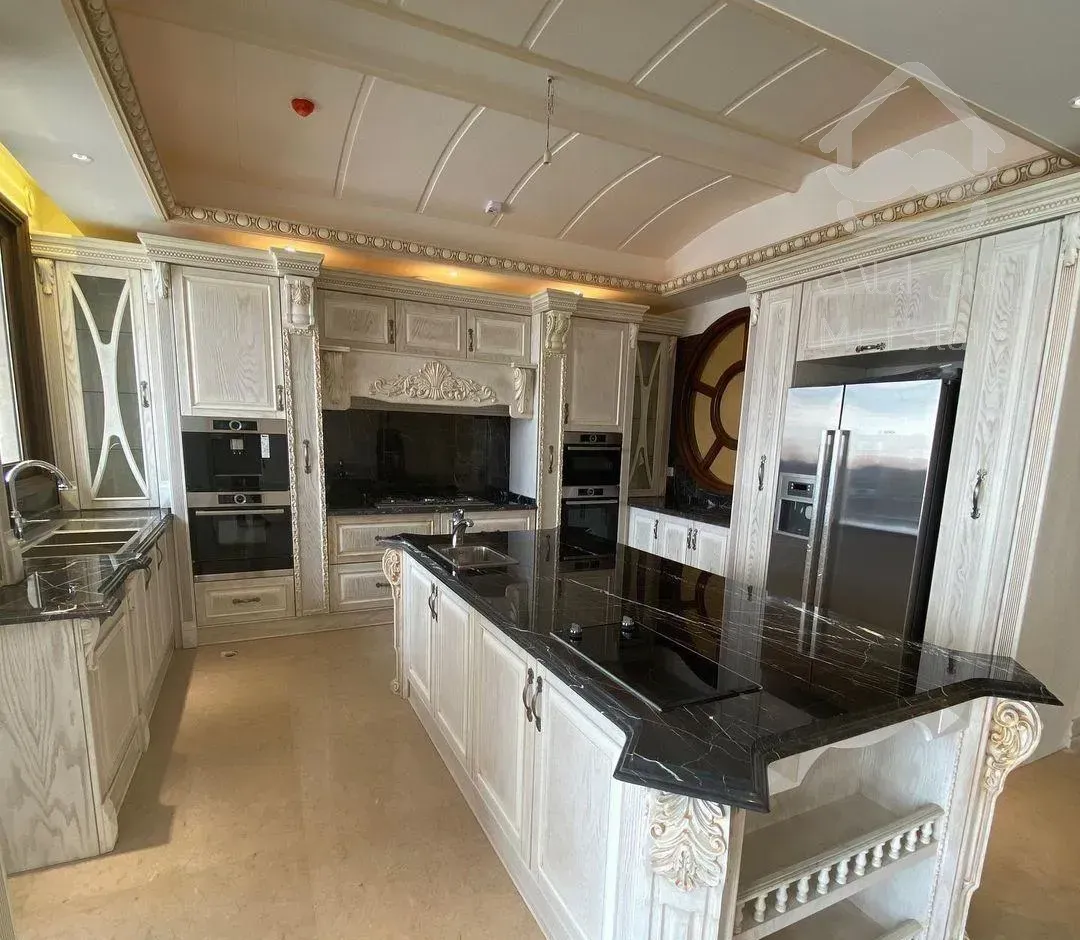 ۱۰۳متری شیک/سالن پرده خور/ ۵ساله/ غرق نور