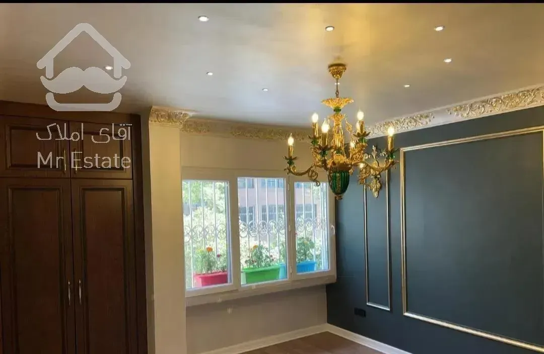 ۱۱۰متری میدان ونک