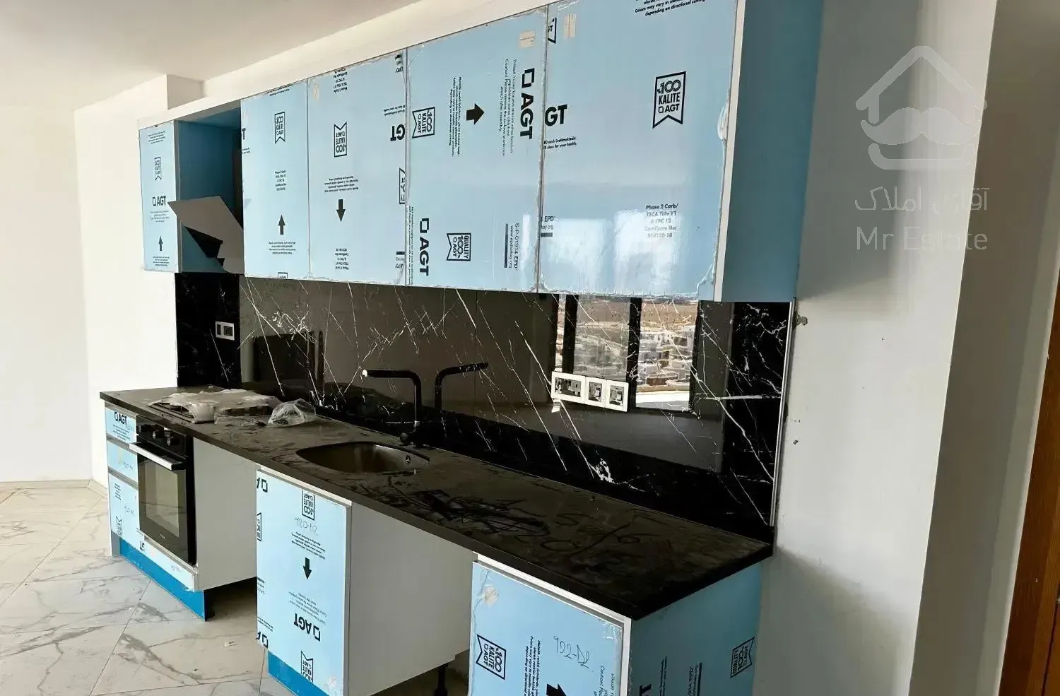 ۲۱۵ متر لوکس پاسداران دیدنی طبقه ۳ و ۴