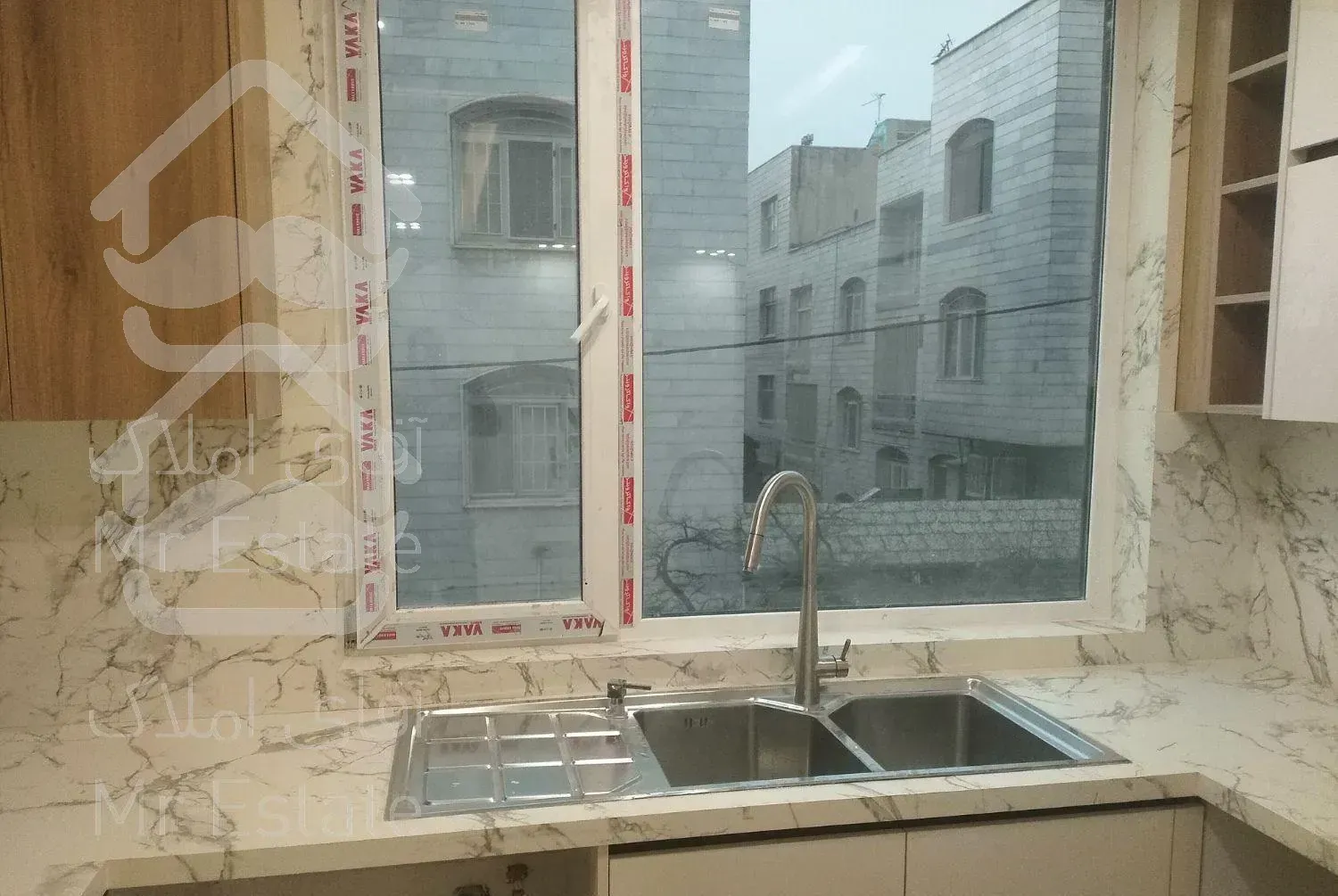 75 متر نوساز چهار راه سرو سعادت آباد