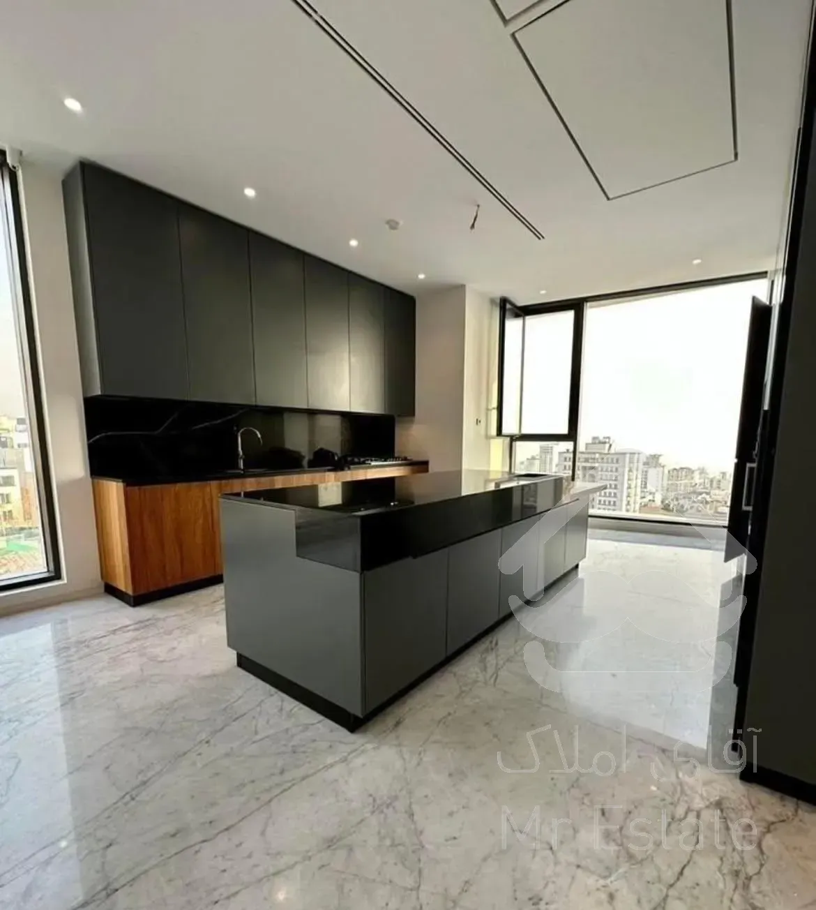 بلوار ملک آباد/۳۴۰متر/نسترن ۱ /طبقات بالا ویو باغ