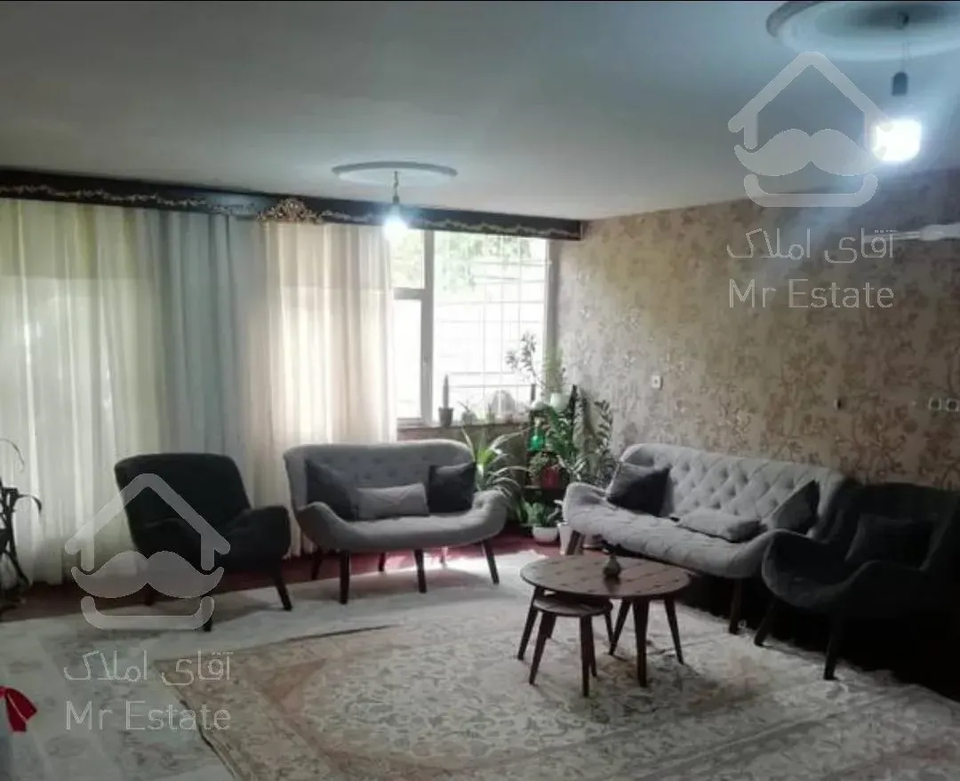 ۶۵ متری دوخواب طبقه اول حیاط اختصاصی