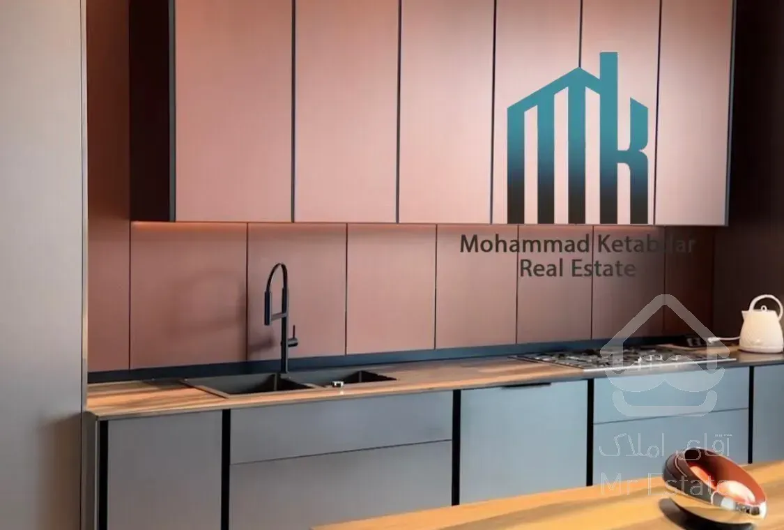 ۴۵۰ متر دیپلمات نشین