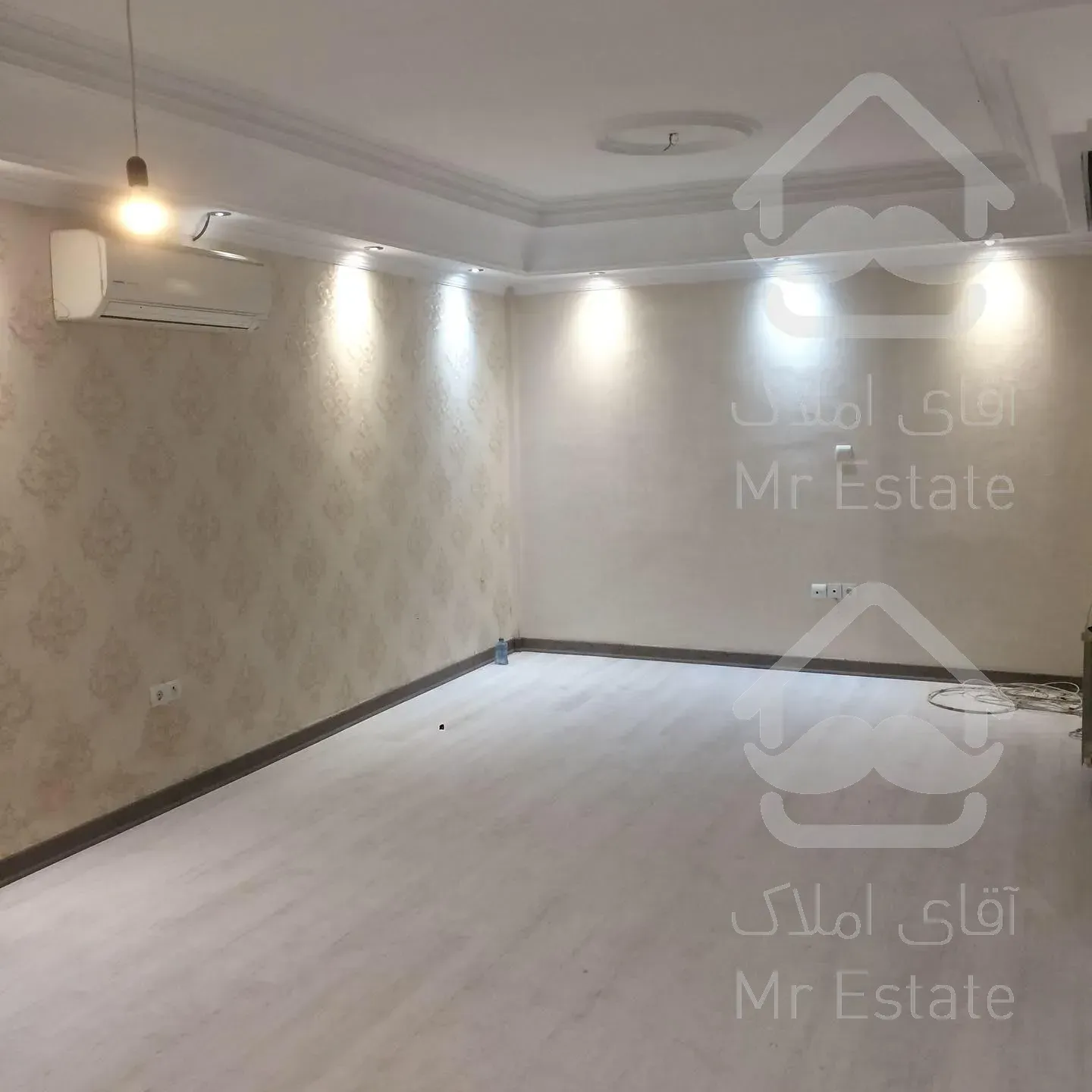 ۸۷متر صادقیه شمال کاشانی گلستانها