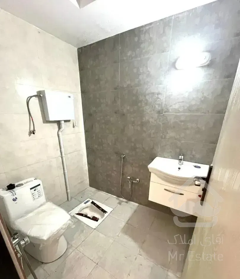 فروش آپارتمان ۱۵۰ متری کلید نخورده هراز بالای قائم