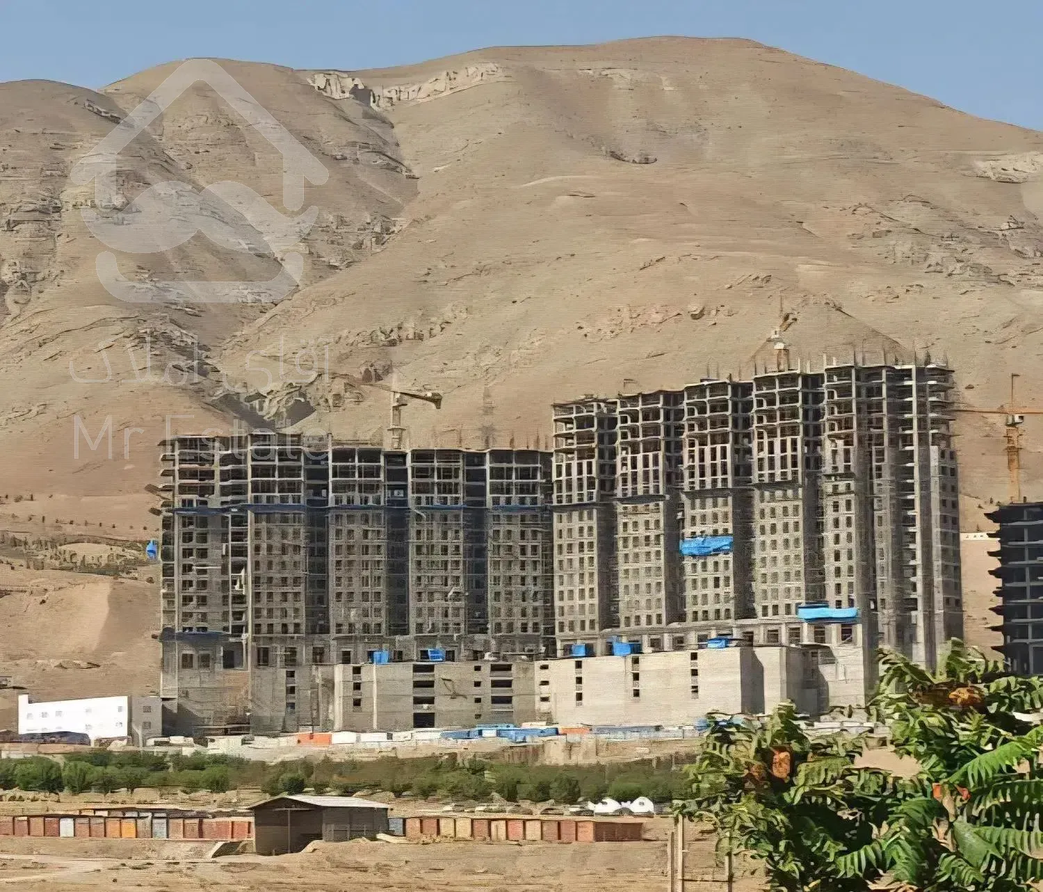 رونیکا پالاس آبشار ۱۳۲ متر ۳ خوابه /چیتگر