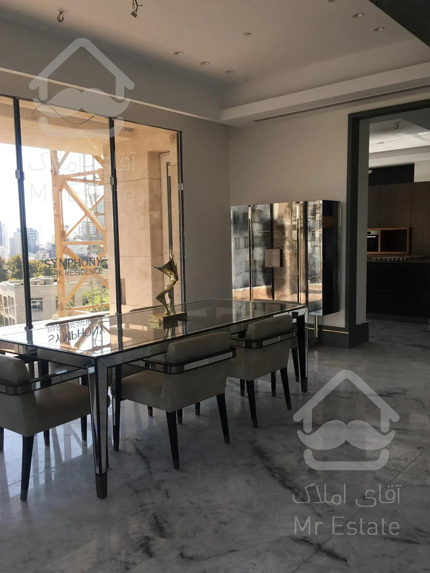 نیاوران، ۲۴۰ متر مدرن زیر قیمت