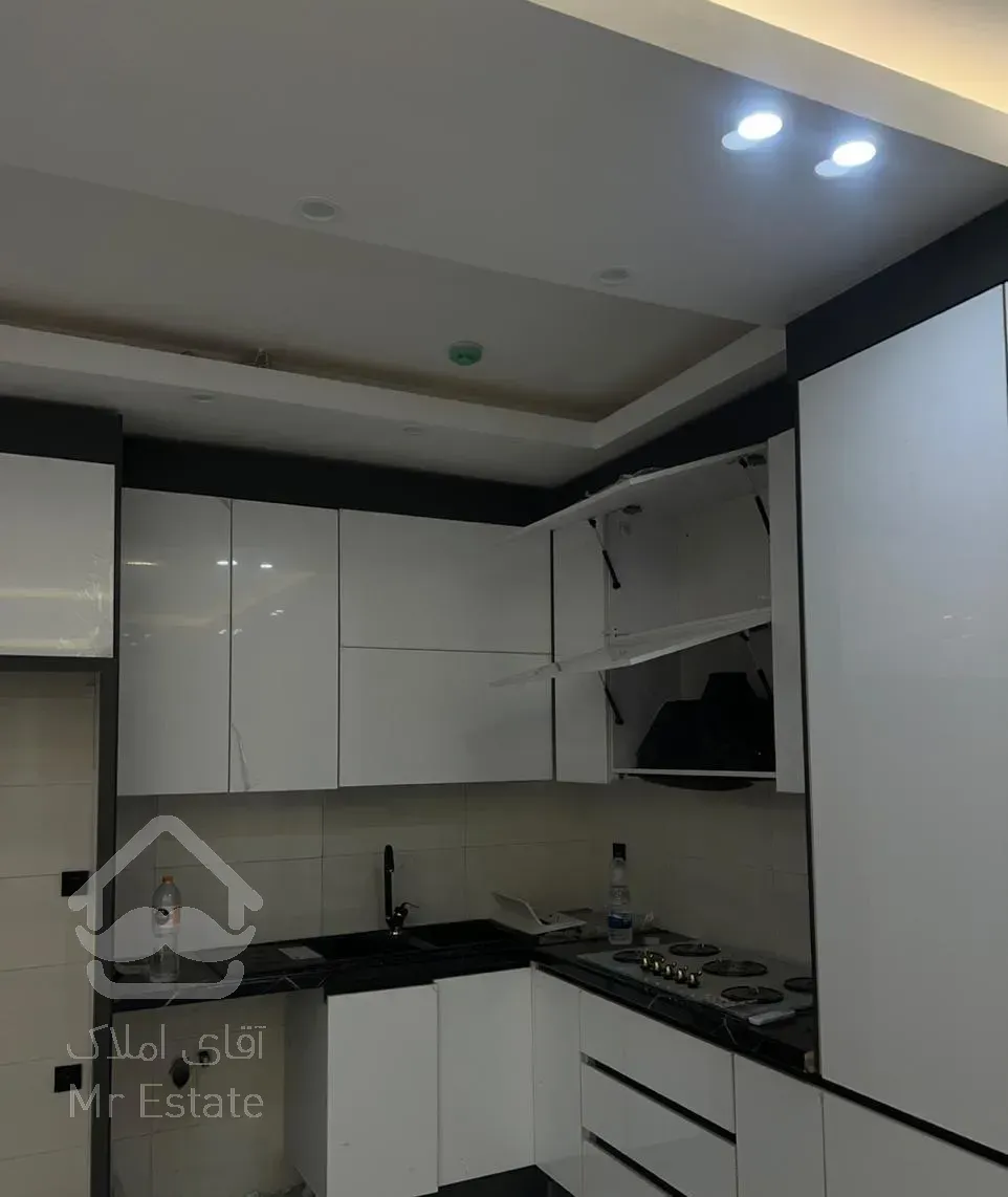 واحد ۱۰۳ متری گلستان برند