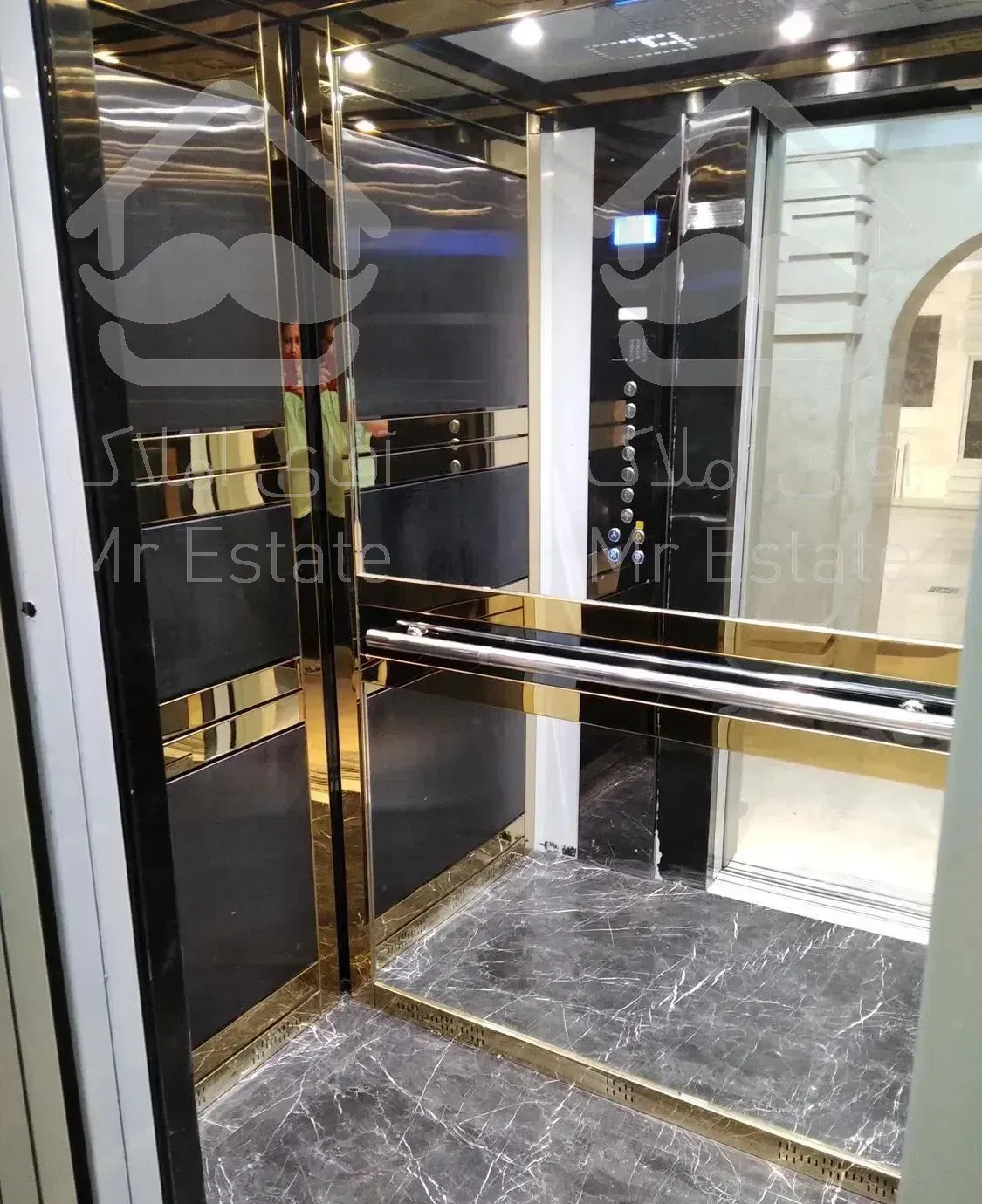 نوساز ۲۱۶ متری ۳ خوابه فلکه اول