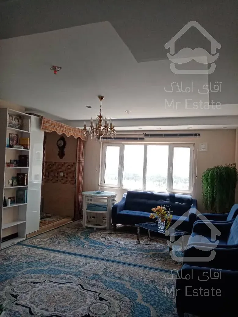 ۷۱ متر / برج ارکیده / جنوبی غرق نور / دریاچه چیتگر