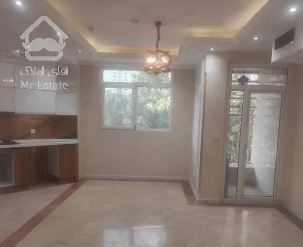 ۹۷ متر دو خواب اشرفی منطقه ۲ دید  به باغ