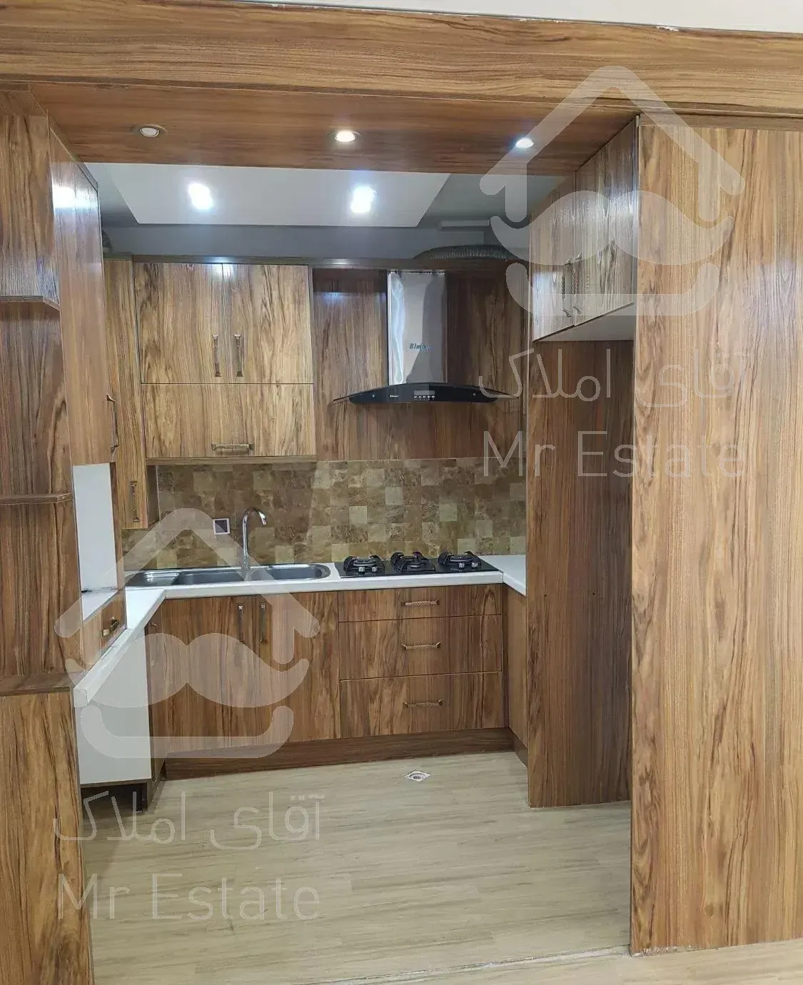 ۷۵ متر تهرانپارس  طبقه دوم سندی فروشنده واقعی