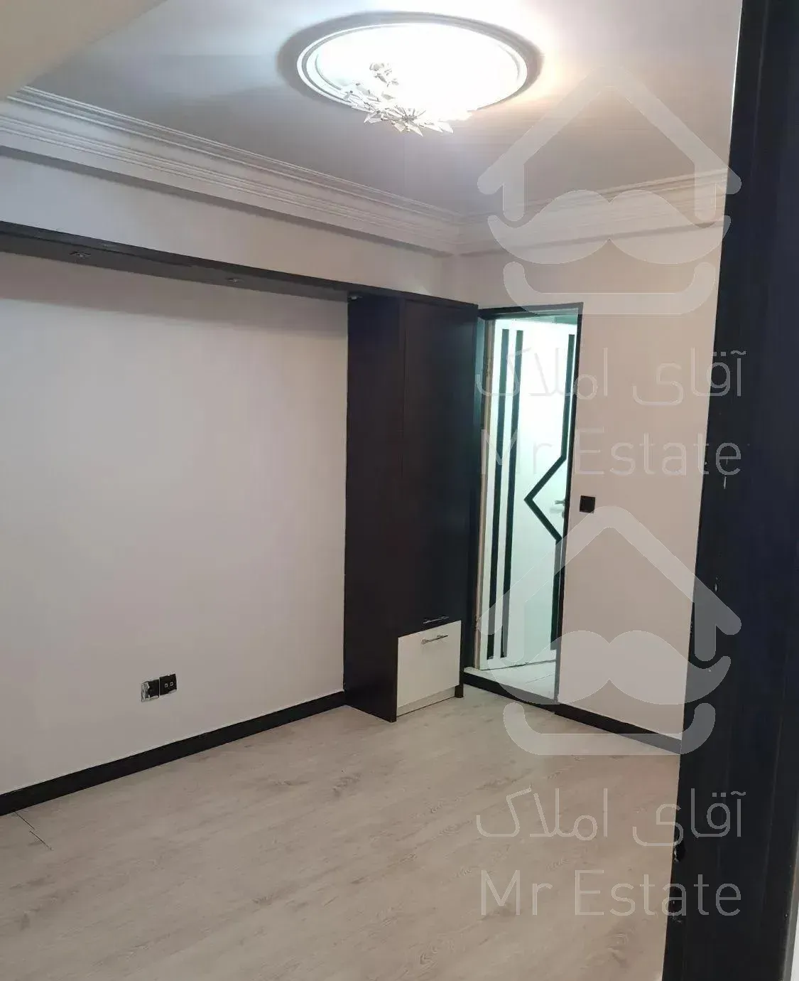 ۱۰۰ متر ۲ خواب میدان محسنی