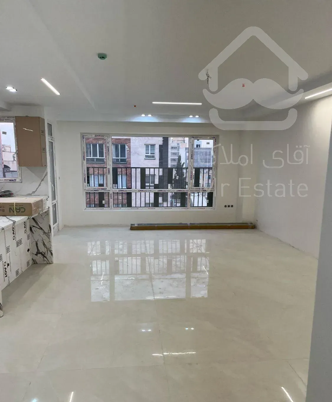 ۱۰۳ متری ۲ خوابه ، فول امکانات ، کلید نخورده