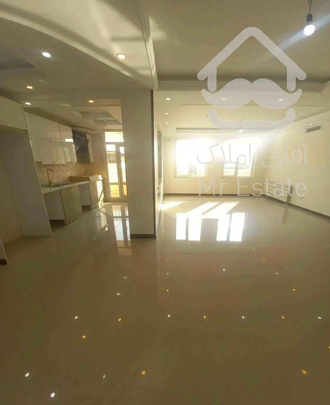 ۱۳۳متر ۳خواب/ نوساز سند اماده/ افتابگیر جنوبی