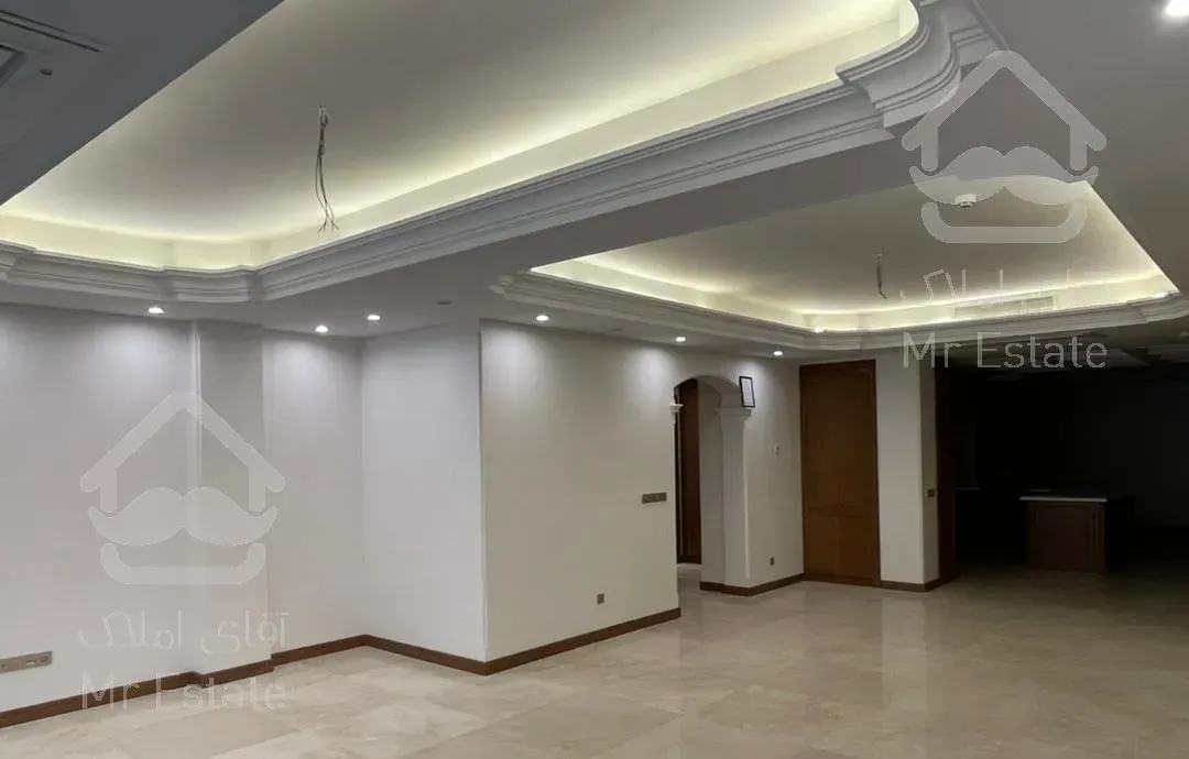 ۲۰۰ متر کلید نخورده فرمانیه اندرزگو