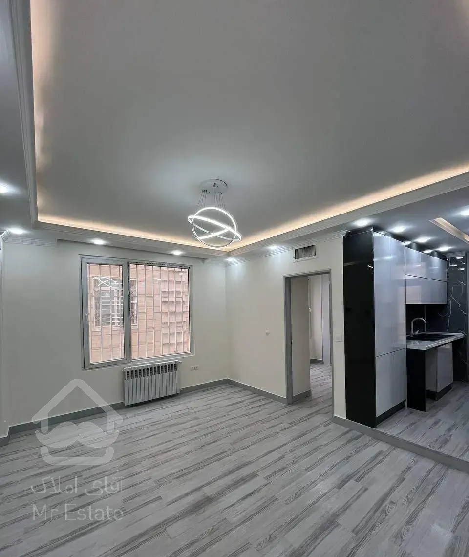 شخصی ساز*غرق نور*فروشنده پول لازم