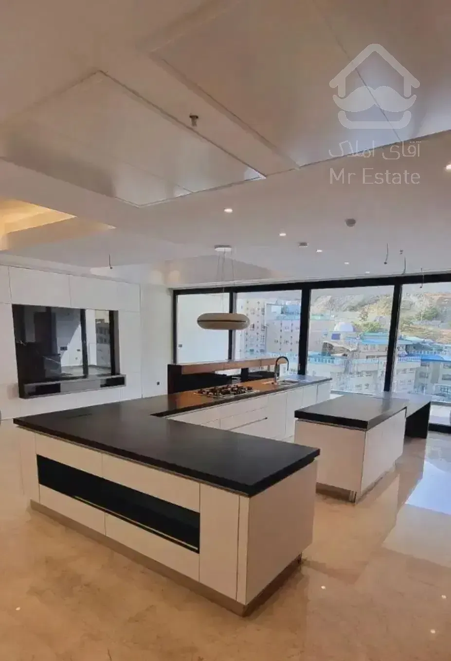 ۲۳۵ متر فرمانیه/۳پارکینگ/فول مشاعات/مدرن