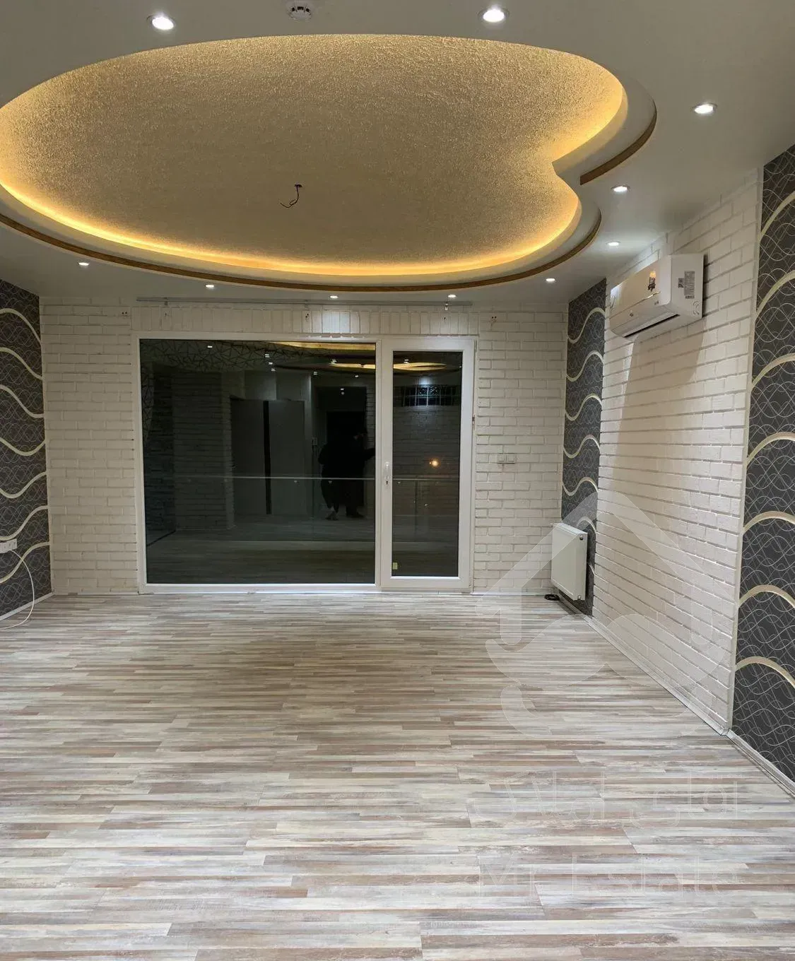 آپارتمان ۱۲۰ متری ۲ خوابه ویوی بی نظیر دریا