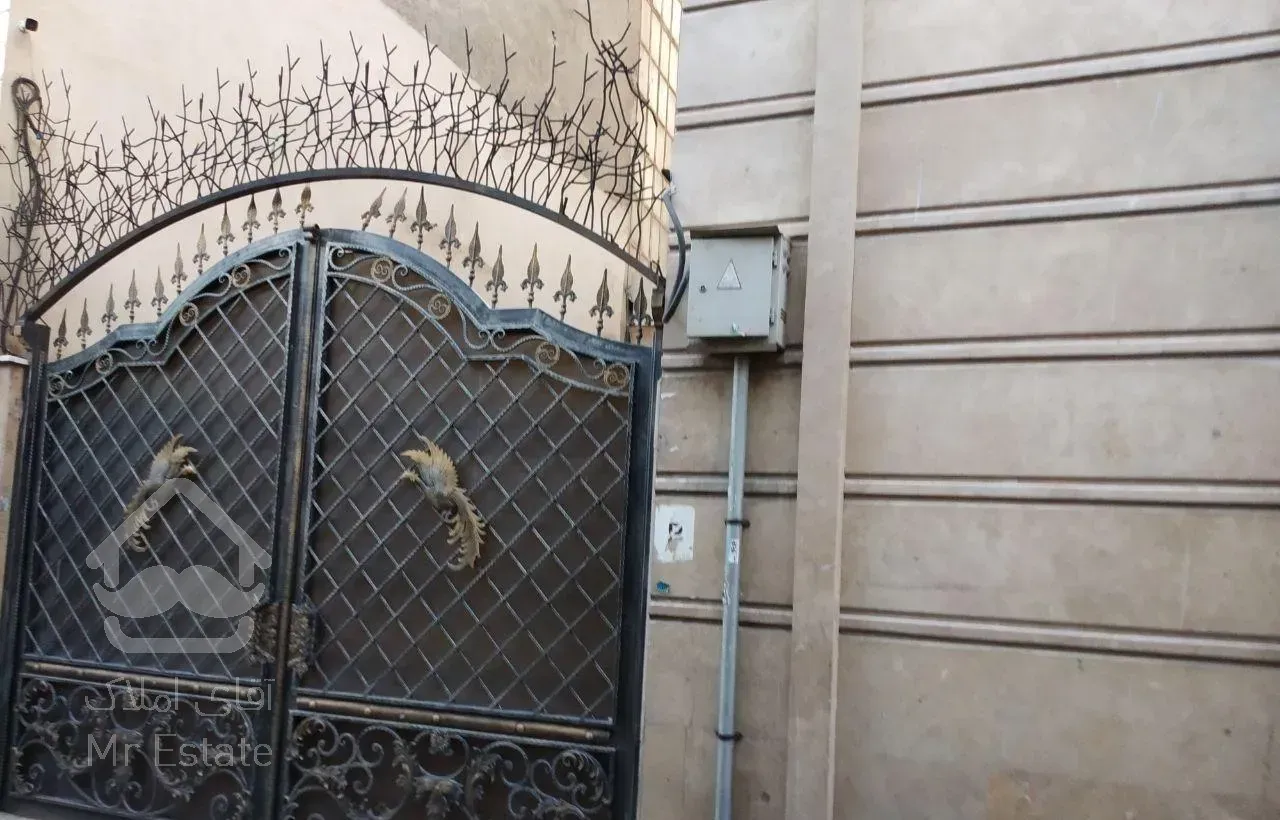 منطقه ایران130متر،موقعیت عالی،نبش خیابان،خوش نقشه