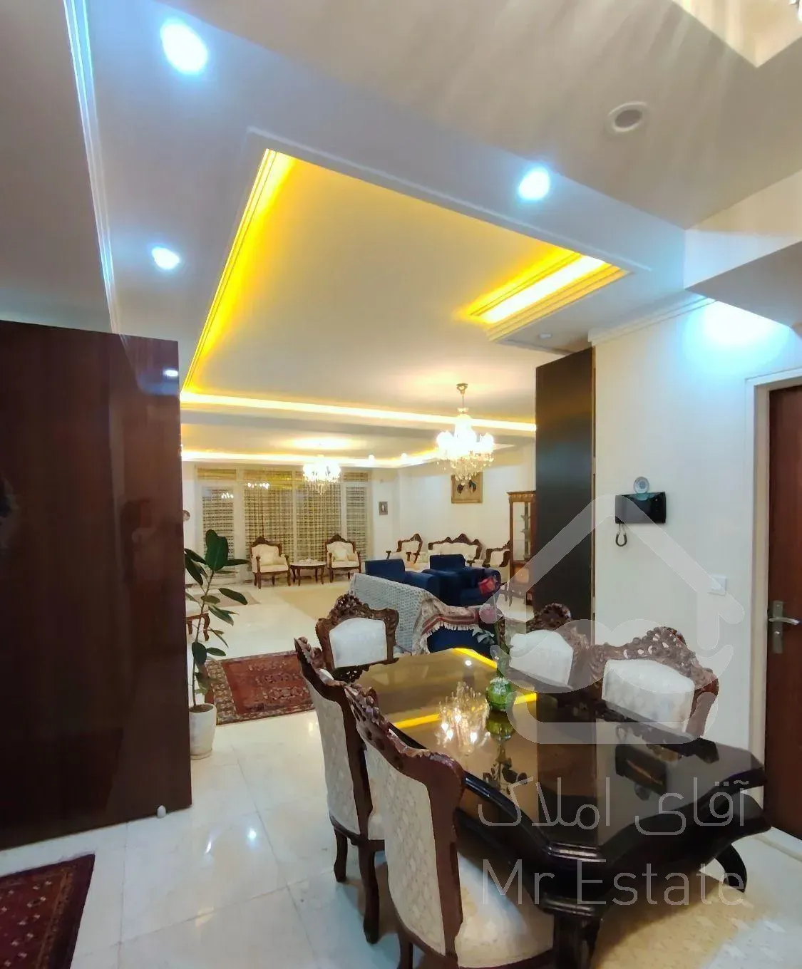 ۱۳۰متر آپارتمان لواسان کوچک