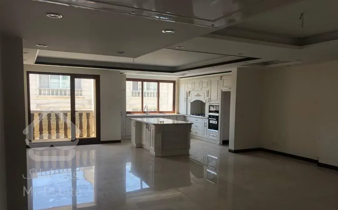 به قیمت/ ۵۵ متر/ پارکینگ سندی/ شریعتی معلم