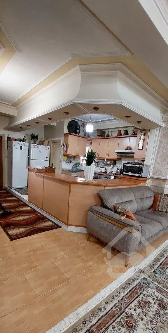 آپارتمان 98 متری در مرکز شهر دسترسی عالی