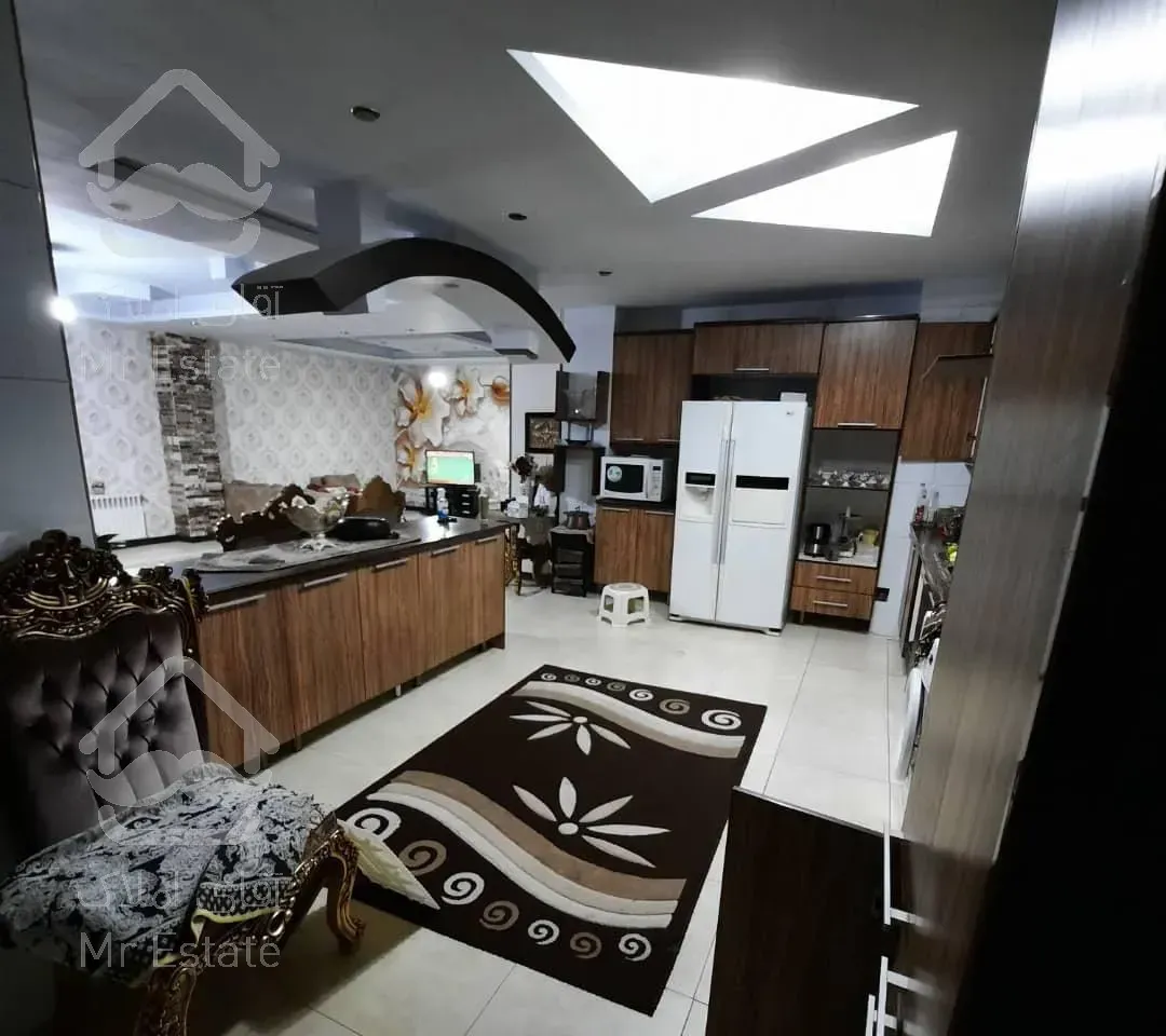 اپارتمان طبقه چهارم ۳خواب  ۱۵۷ متر