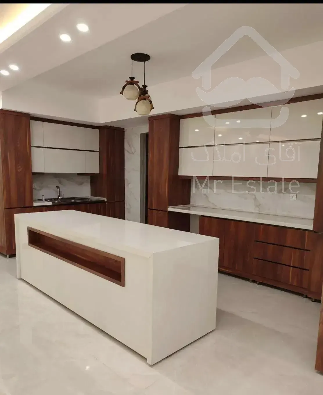 آپارتمان ۱۸۰ متر جمهوری شاداب